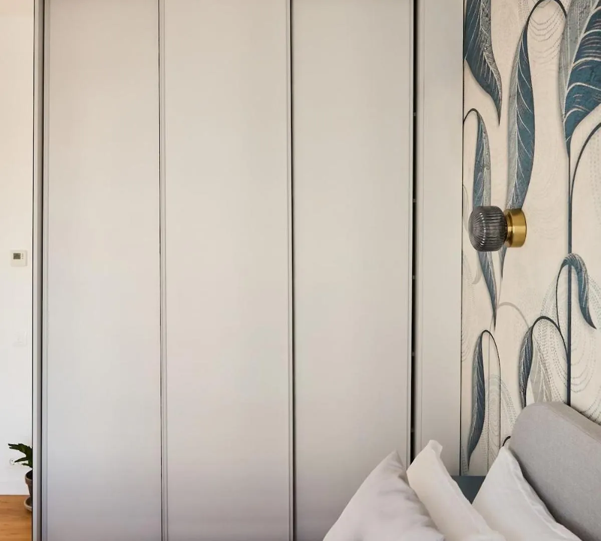 Blue I One Bedroom Apartment I One Cotroceni Park Bucarest